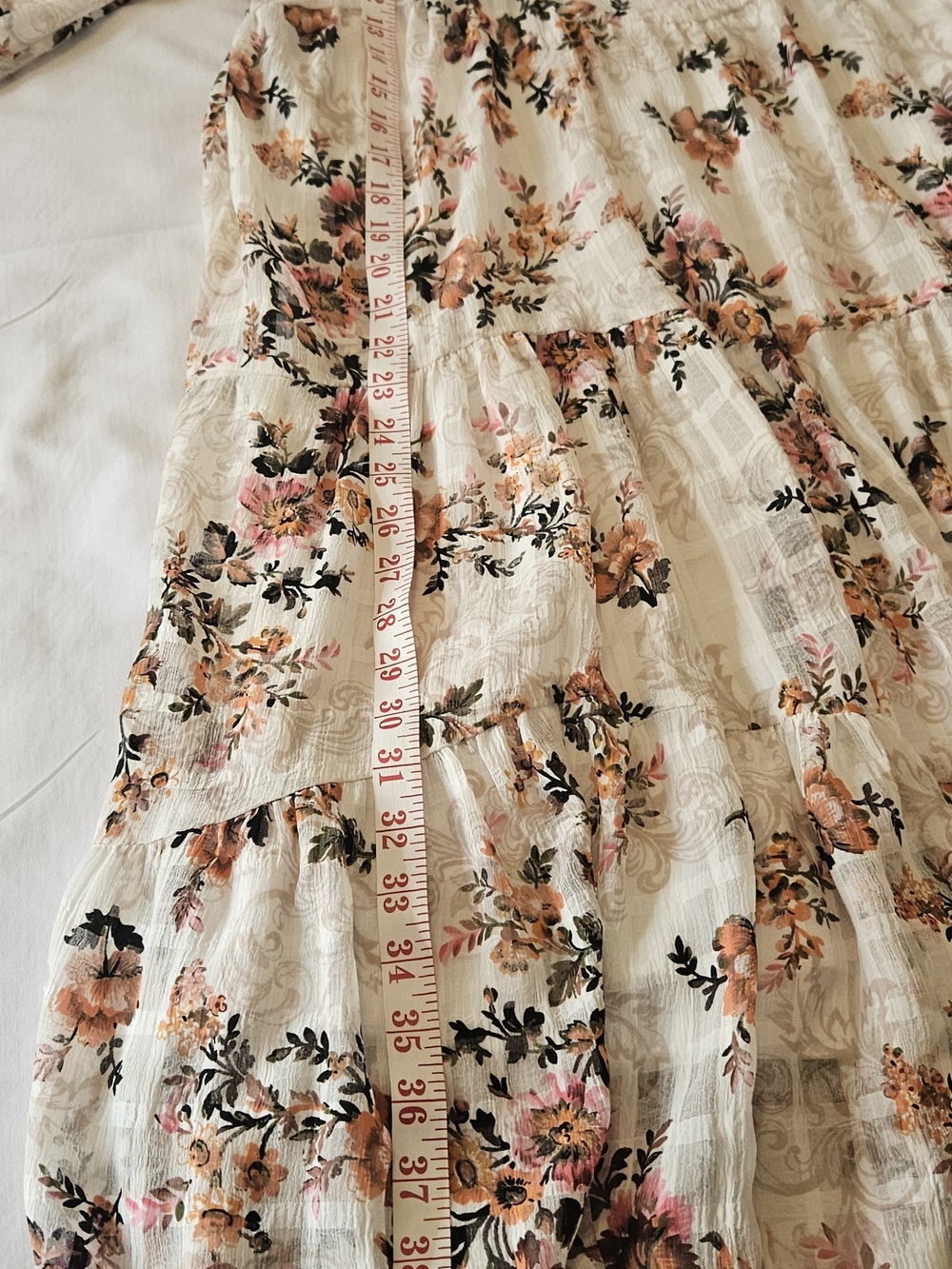 Femella Black - Cream Floral V-Neck Dress with Pink & Orange Blooms Medium Size - Picture 13 of 15